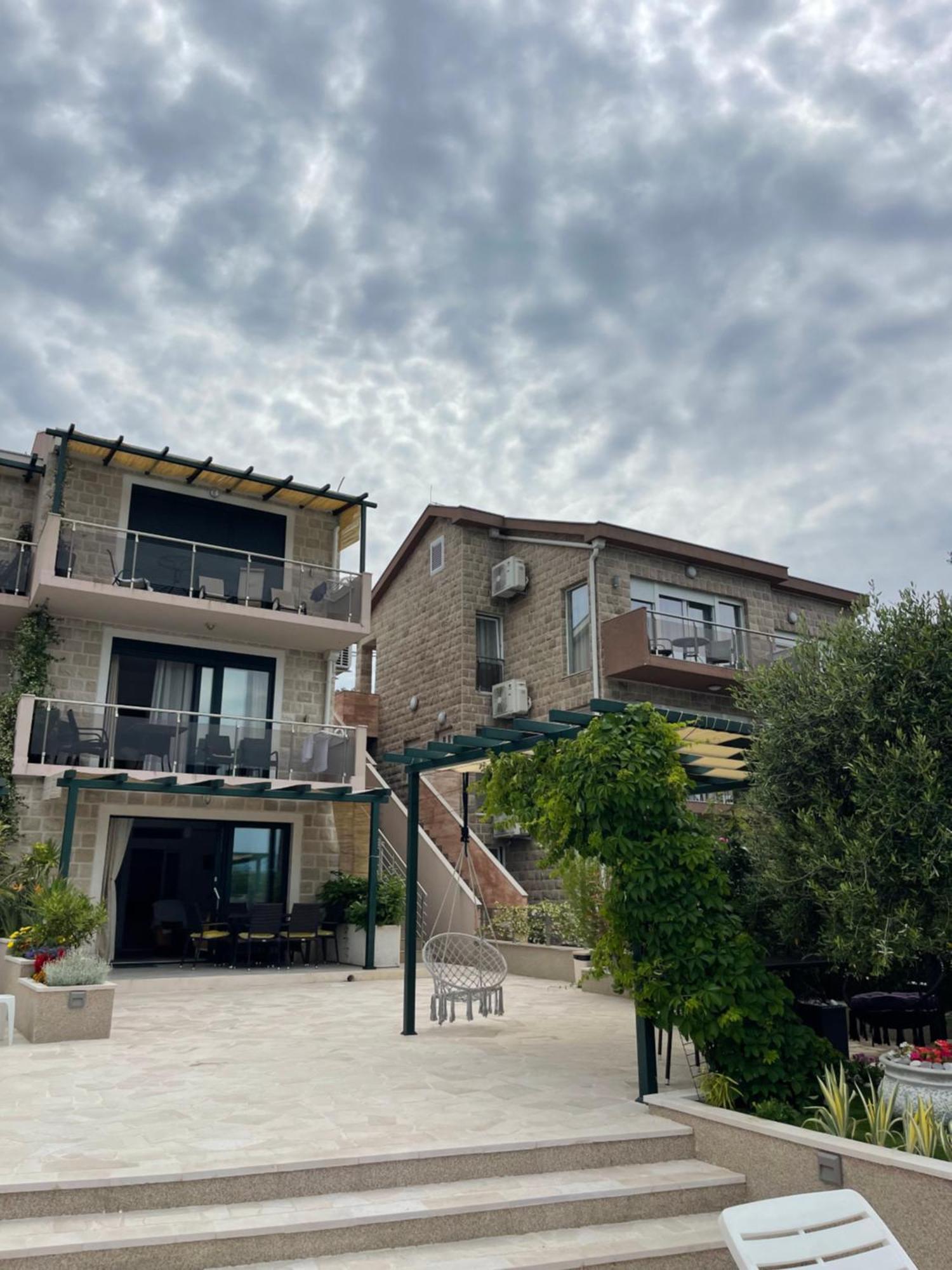 Apartmani Mia Τίβατ Εξωτερικό φωτογραφία